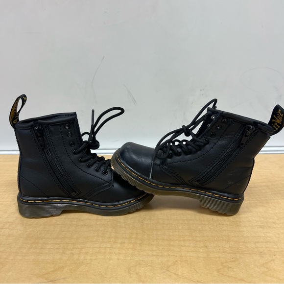 Dr. Martens Black Kids Boots Leather Goth Grunge - Picture 6 of 10